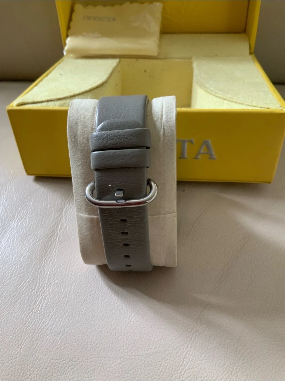 Men's Invicta 44mm Watch 5249 with a replacement leather band. Brand new battery